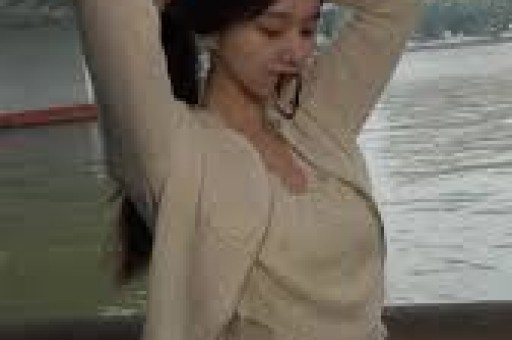 网红董宇辉带货翻车：人设崩塌终有时韭菜狂欢一场空