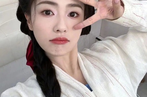 17年前曾在爱妻葬礼上哭到昏厥永不再娶的果靖霖如今怎样了